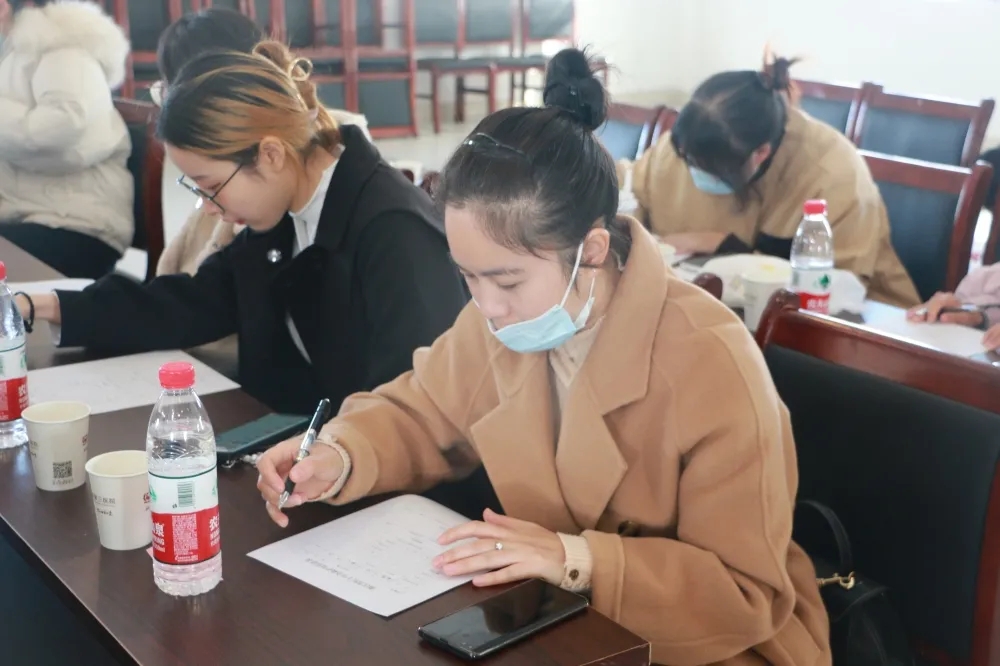 1-211210133G2118.jpg